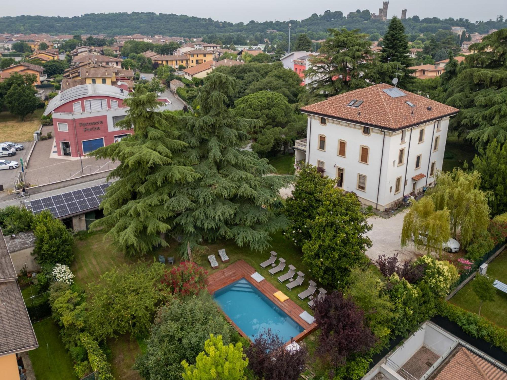 Il Bozzolo Eco Boutique Apartments Валеджо-суль-Минчо Экстерьер фото