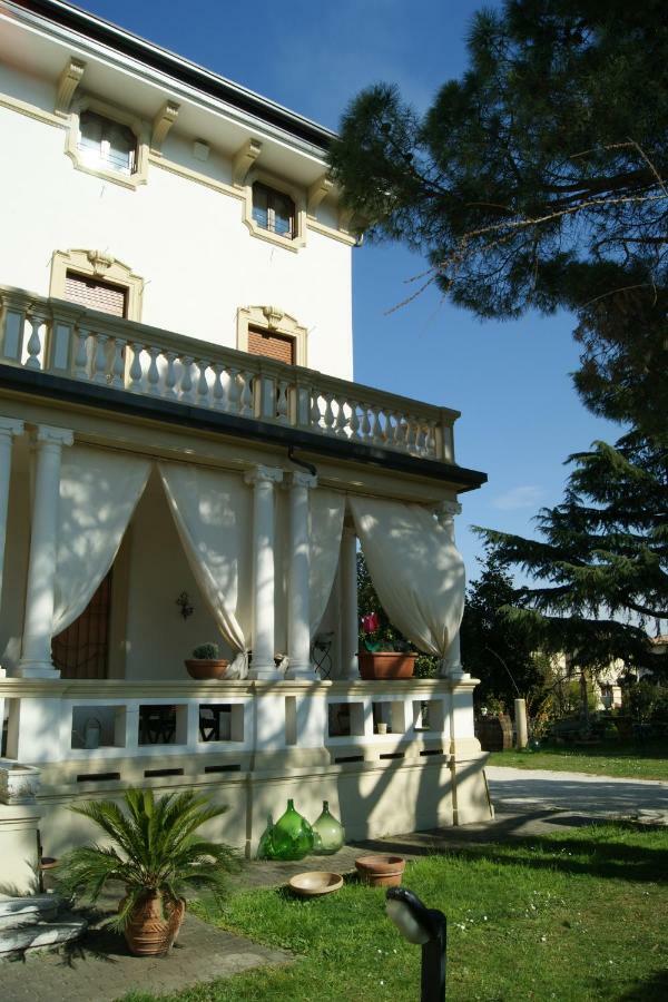 Il Bozzolo Eco Boutique Apartments Валеджо-суль-Минчо Экстерьер фото